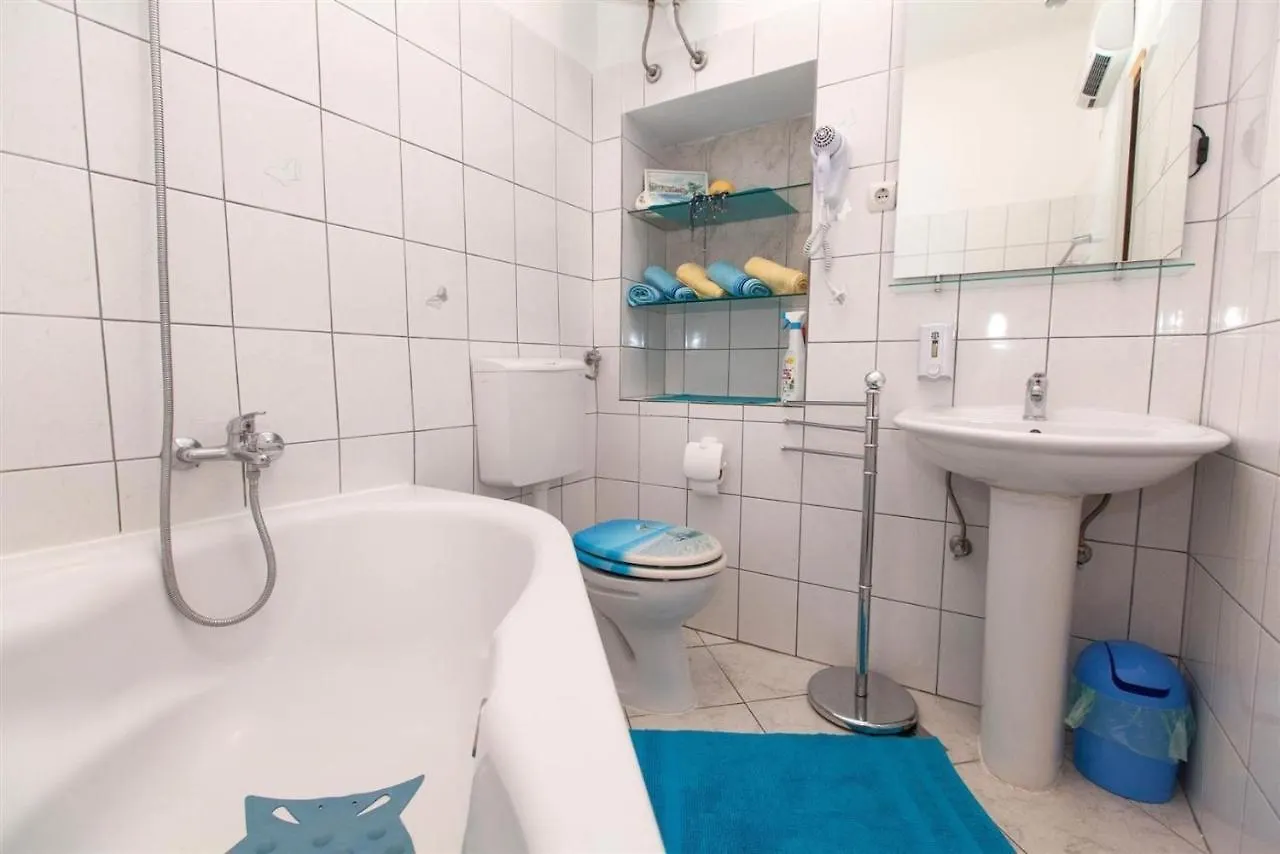 Apartment In Crikvenica 5176 Croacia