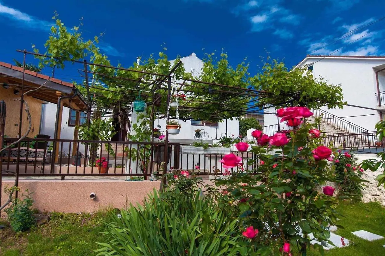Apartment In Crikvenica 5176